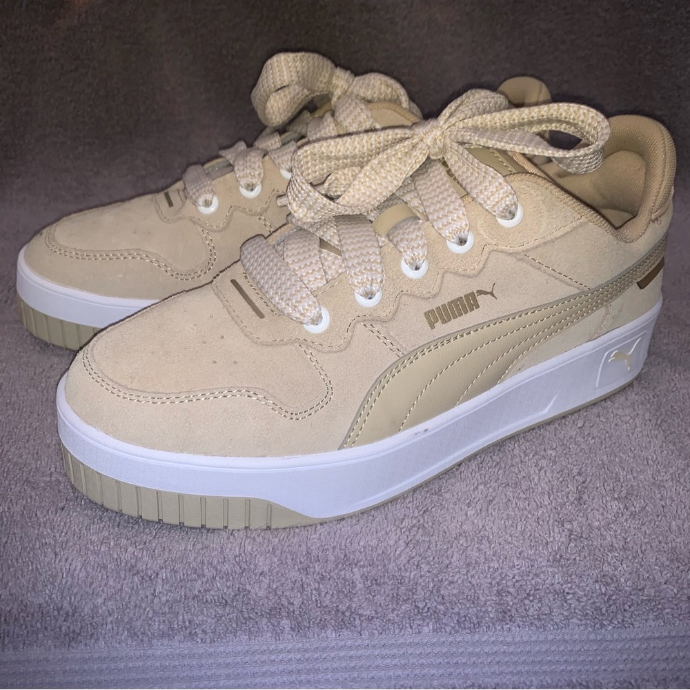 Women’s Puma Beige Sneakers Size 9.5